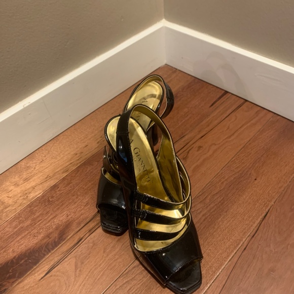 Black patent leather pumps Sling back size 6 - Picture 2 of 3